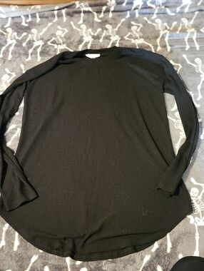 Black Long Sleeve Crewneck Shirt